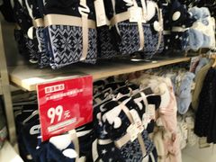 -优衣库(上海正大广场店)