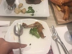 -必胜客(绿地新都会店)