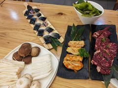 -青瓦餐厅·生鱼片·韩园烤肉(西塔店)