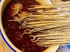 -拈签一笑黄牛肉辣卤串串