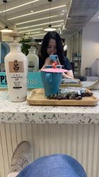-PE SALON