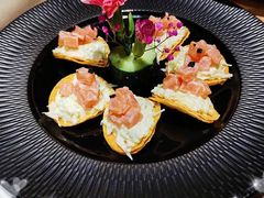 三文鱼蛋筒色拉-尚一汤·粤菜海鲜(环球港店)