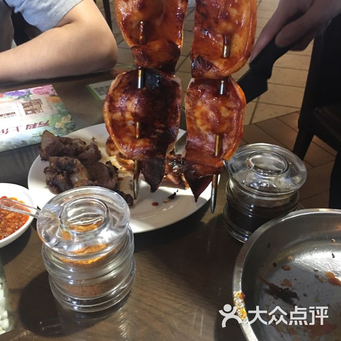 恒阳大饭店自助烤肉图片