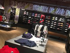 -NIKE(虹悦城店)
