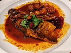 金牌红烧大鱼头泡饭-永安鱼庄·镇江菜(东吴路店)