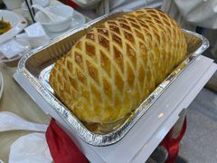 菠萝包手撕鸡-陈记粤湛鸡饭店