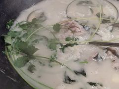 -陈大锅·岳阳鱼馆·地道岳阳菜(美食街店)