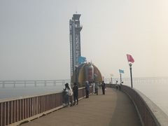 -星海蹦极娱乐