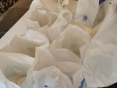-李与白包子铺(桐梓林店)