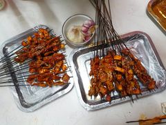 -马克力木手抓炕锅烤羊肉(盐湖一小区店)