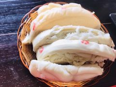 -蓝田九大碗民俗食府(蓝田店)