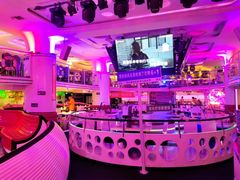 -巴特餐饮6加1音乐餐吧·新疆菜