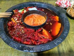 -黄潇洒老火锅(九眼桥宏济巷店)