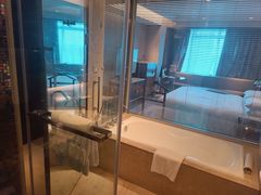 -上海龙之梦万丽酒店