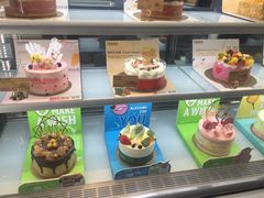 面包甜点陈列柜-圣安娜饼屋(信和广场店)