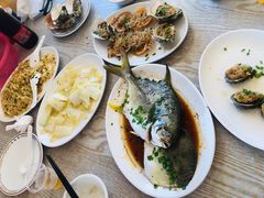 -红月湾海鲜饭店•沙滩海景(双月湾店)