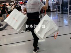 -王府井奥莱临潼小镇(临潼店)