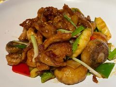香煎口蘑脆爽肉-周三的情书花园餐厅(江北店)