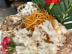 -澳美徕·港式花胶鸡火锅(高新万达店)