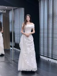 点击看大图 -Renee芮亦婚纱