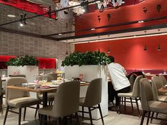 大堂-四季民福烤鸭店(西单华威约饭街店)