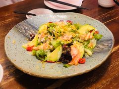 牛油果三文鱼沙拉-白石的深夜食堂(大上海店)