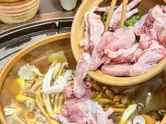 -阿山卓·野生菌火锅·纳西火塘烤肉