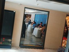 门面-顺峰(农展馆店)