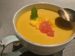 -左庭右院鲜牛肉火锅黑金店(陆家嘴中心店)