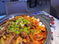 -徐记小怪兽肉蟹煲店(哈西万达金街店)