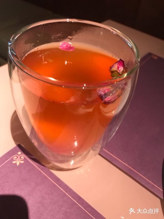 la rosee枫丹露原·福楼新概念玫瑰荔枝茶图片