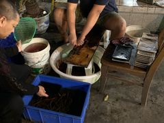 -铜元老码头鳝鱼火锅