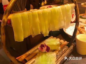 各来两份都吃的完，还有它家的冰粉也是无敌好吃了