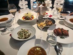 -MONICH牛排融合餐厅(和义大道购物中心店)