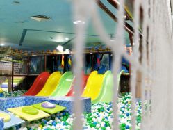 -汤姆小鸟(无锡宝龙广场店)