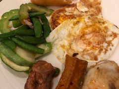 -海口绿发希尔顿酒店-田园汇自助餐·三文鱼·海鲜