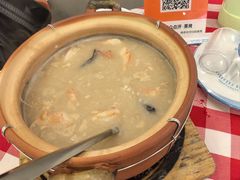 -粤盛海鲜平价店(洛溪食街店)