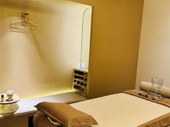 -左右Massage/Spa(长寿路店)