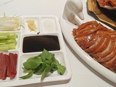 -梅利汴京烤鸭•开封豫菜地标店(东司门店)