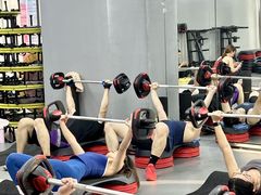 -超鹿运动(五四路恒力城店)