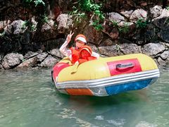 -安吉龙王山峡谷漂流