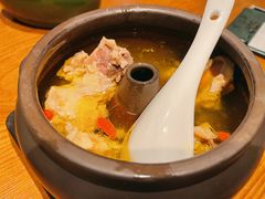 -云海肴·汽锅鸡·云南菜(天山百盛优客店)