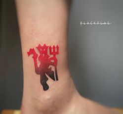 -黑旗纹身