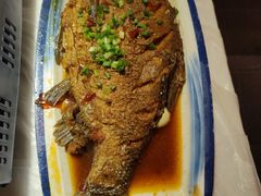 -霄汉牛三鲜湖北砂锅菜(万松园2店)