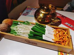 -牛牛章·鱼水煎肉(掇刀万达店)