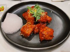红酒泡沫牛仔粒-荟廷·晶萃(陆家嘴尚悦湾店)