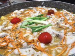 -山城外·非遗酸菜鱼(蜀都万达店)