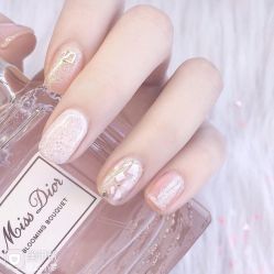 -Pink You美甲洗眉纹绣定制中心