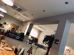 -红小姐咖啡馆(西津渡店)