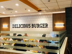 -麦当劳(杭州西湖银泰百货店)